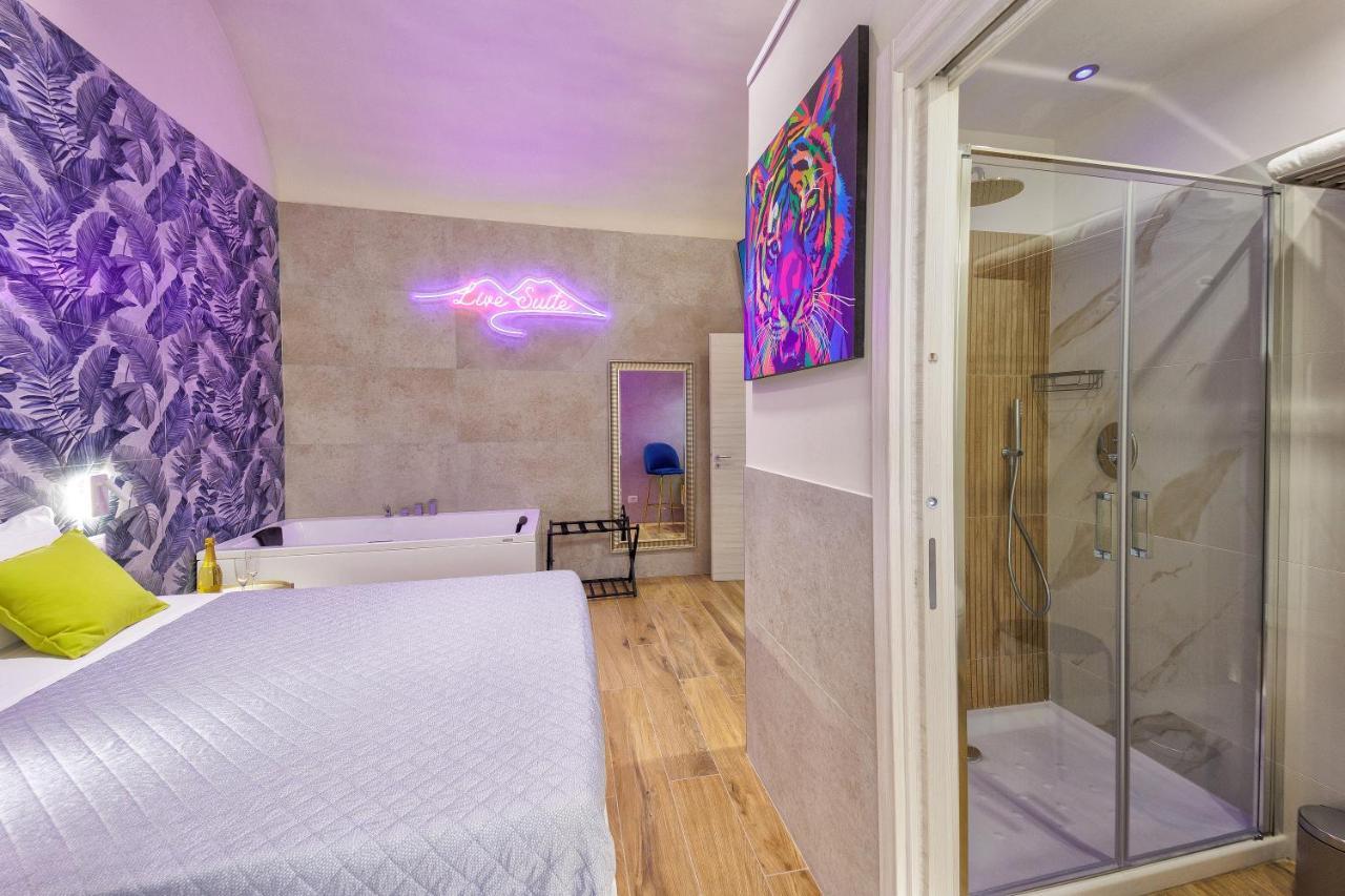 Live Suite Napoli Exterior foto