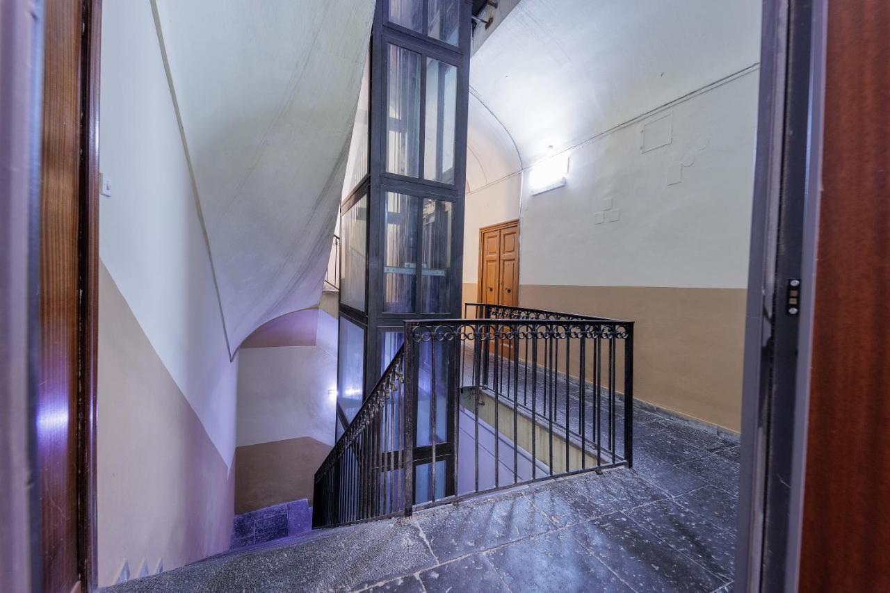 Live Suite Napoli Exterior foto