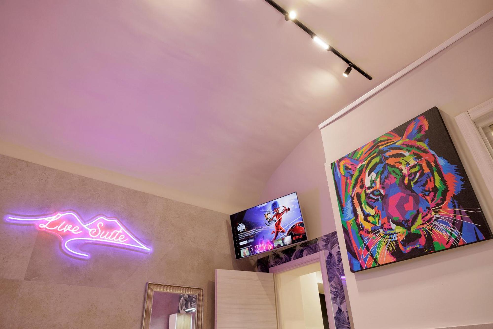 Live Suite Napoli Exterior foto